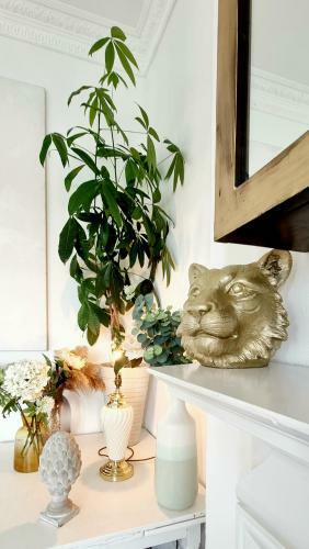 Apartamento Elegant 5 Bed 4 Bath 'vogue House' Parisian Style Home