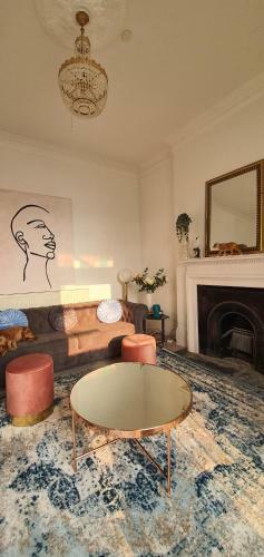 Apartamento Elegant 5 Bed 4 Bath 'vogue House' Parisian Style Home