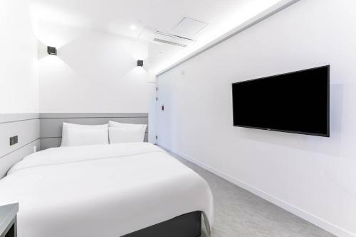 Pyeongtaek Godeok Rich Stay Hotel