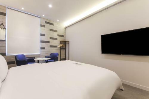 Pyeongtaek Godeok Rich Stay Hotel