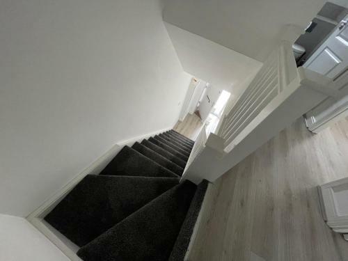 Hostal Large Bright King Sized Room - Short Walk From Cc