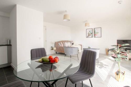 Apartamento Modern Fresh 2bd Apt Close To Centre And Uni-slps5
