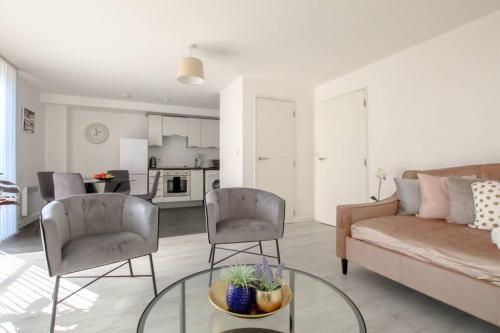 Apartamento Modern Fresh 2bd Apt Close To Centre And Uni-slps5