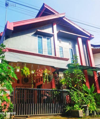 De Lorent House