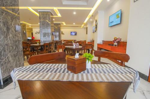 Ocean Beach Hotel Padang