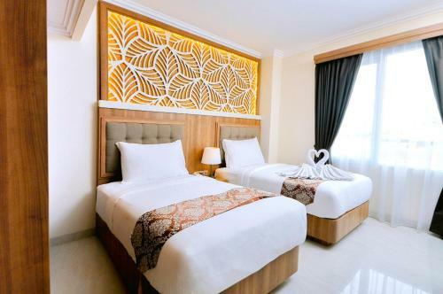 Ocean Beach Hotel Padang