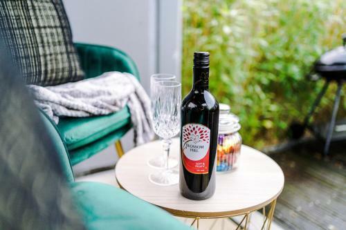 Rest & Recharge At Ash House Near Mediacityuk