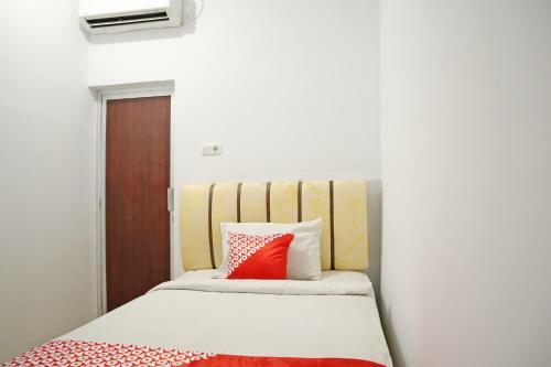 Hotel Oyo 1673 M Authentic Kost Man