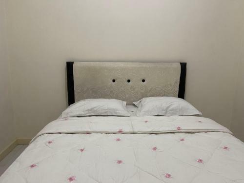 Hotel Oyo 90812 Hayza Residence Syariah