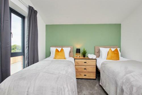 Exquisite 5 Bedroom Manchester House Sleeps8 Wparking
