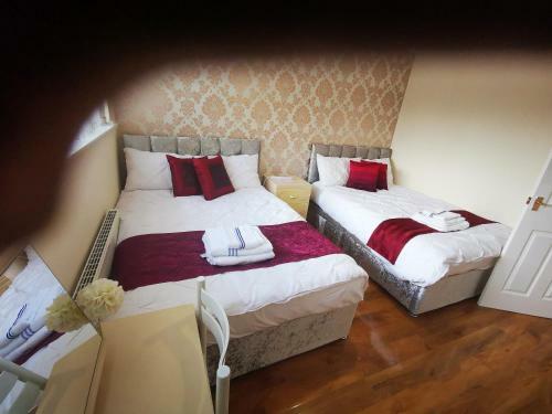 Apartamento Brigstock Holidays House