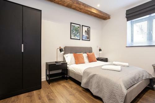 Stylish Modern Apartment In Central Manchester