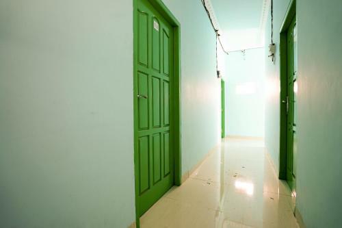 Hotel Spot On 2738 818 Home Stay