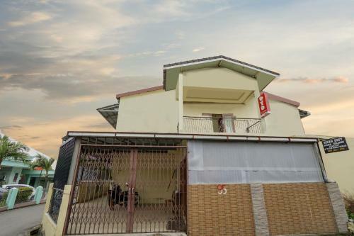Hotel Oyo 2502 Triantama Kost