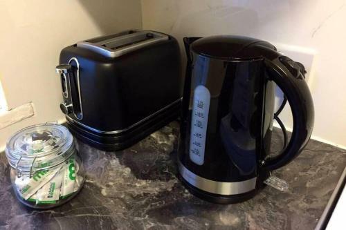 Modern 1 Bed Apartment - Leafy Chorlton Suburbs