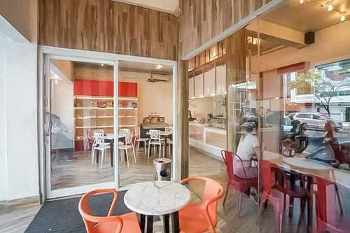 Hotel Reddoorz Plus At Jalan Veteran Palembang