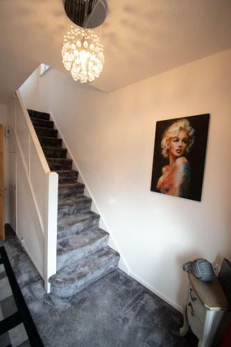 Ideal Home Away At Peveril