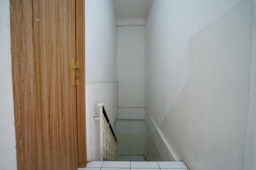 Hotel Spot On 2294 Mega Kost