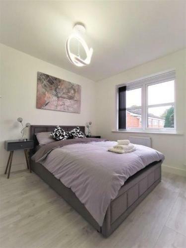 Stylish Room With Private Bathroom - Close To Cc