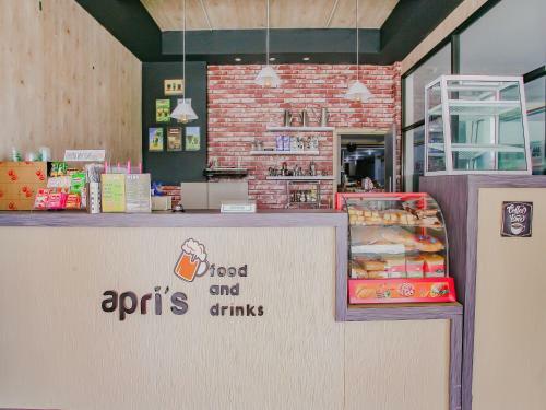 Hotel Oyo 90072 Apri Inn Syariah