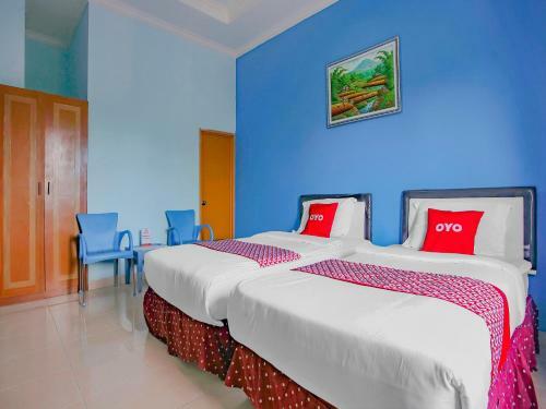 Hotel Oyo 90072 Apri Inn Syariah