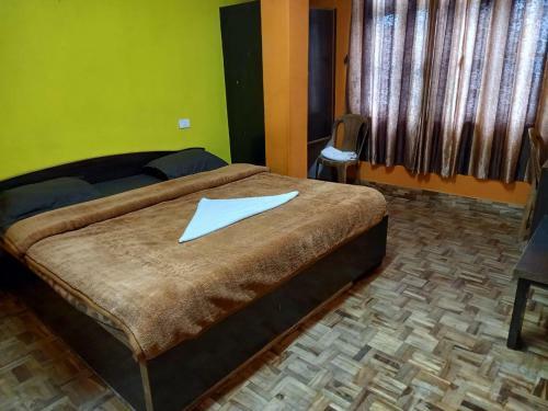 Lama Hotel & Travels