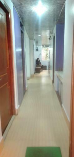 Lama Hotel & Travels