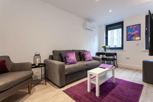 Modern, Luxury One Bedroom Apartment In Manchester, Sleeps 4
