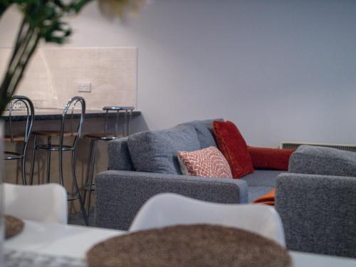Pass The Keys Spacious Manchester Apartment With Parking