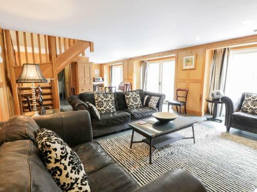 Cloncaird Castle Estate Cottages