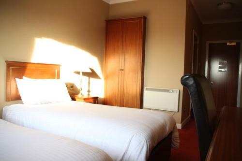 Cairn Hotel