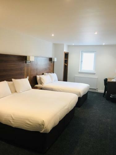 Cairn Hotel