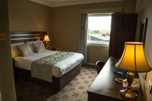 Cairn Hotel