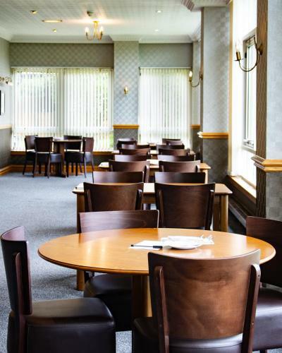 Cairn Hotel