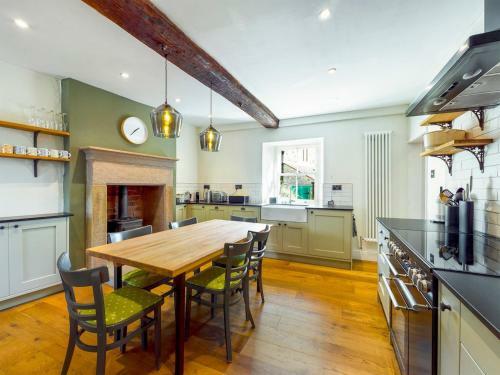 Pass The Keys 18th Century Stone Cottage