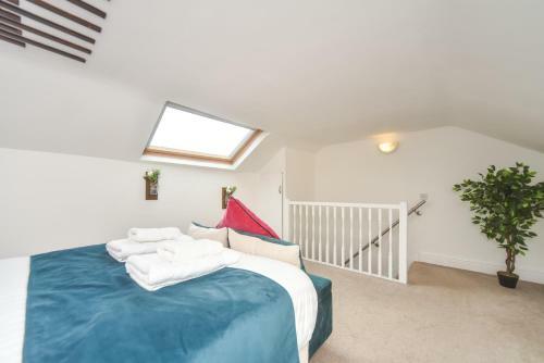 Castle View Cottage, A Charming Three-bedroom Cottage Matlock
