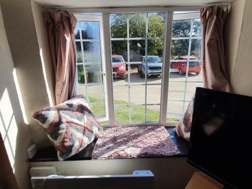 Trelawney Cottage, Sleeps Up To 4, Wifi, Fully Equipped