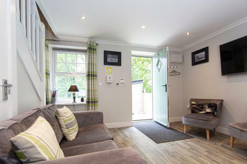 Lodge Ash Cottage