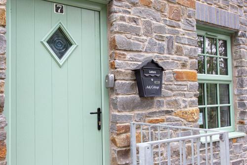 Lodge Ash Cottage