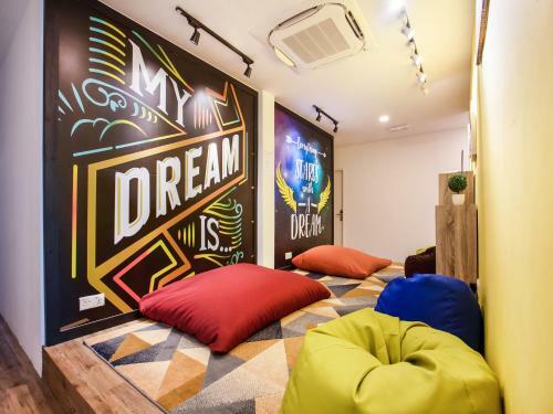 Spot On 90394 Jom Hotel