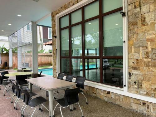Bluwater Grande Villa 9 By Vale Pine
