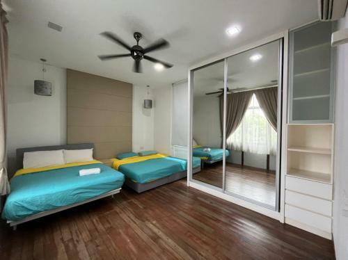 Bluwater Grande Villa 9 By Vale Pine