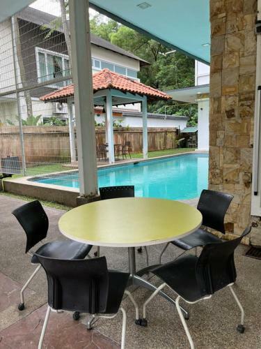 Bluwater Grande Villa 9 By Vale Pine