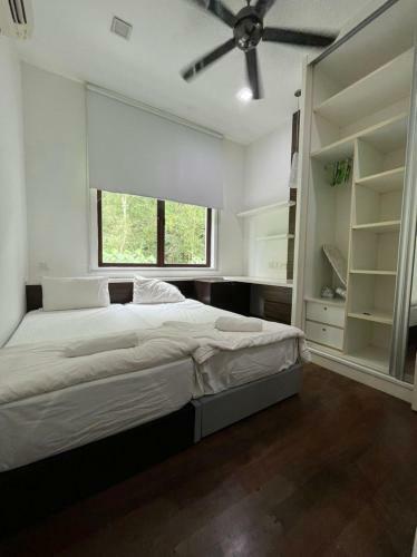 Bluwater Grande Villa 9 By Vale Pine