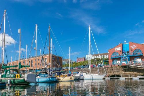 Ty Hotel, Milford Waterfront