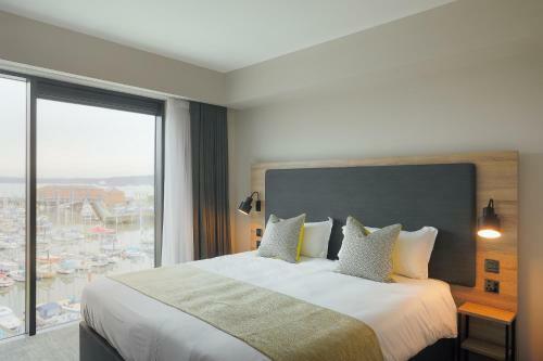 Ty Hotel, Milford Waterfront