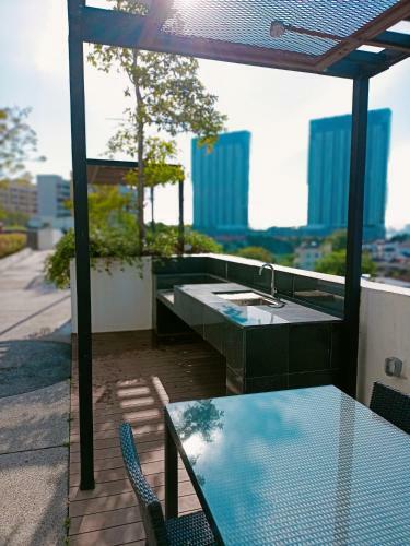 Cozy Seaview 6 Studio Apartment