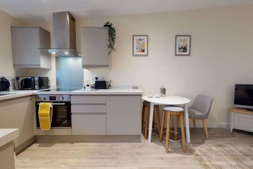 Peashell Farm Apartments - The Highlander