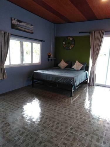 Hostal Khao Thalu Guest House