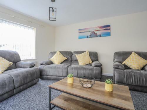Coastal Cafe Apartment